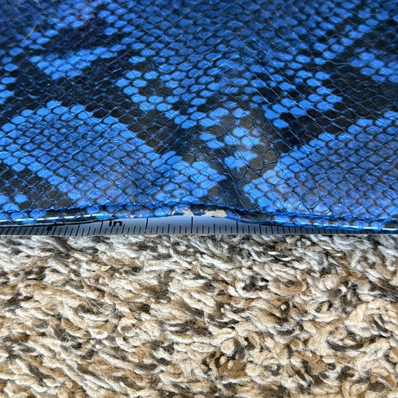 Jessica Simpson Keychain Wallet Snakeskin Blue - Picture 8 of 10